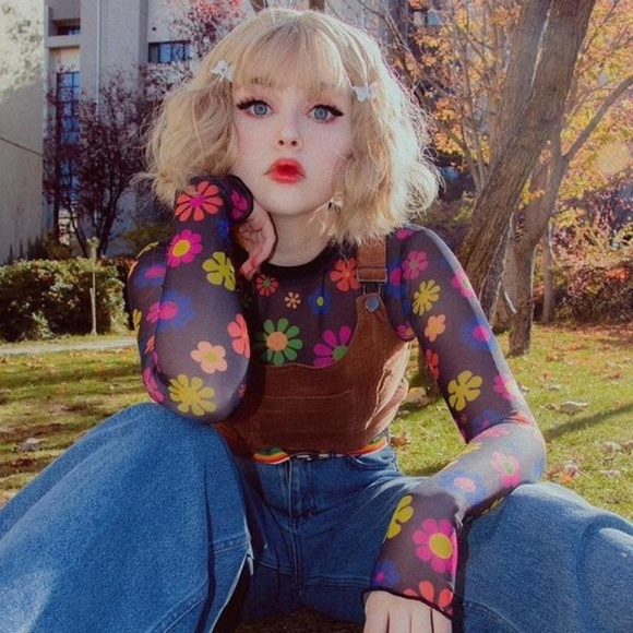 Flower Power Sheer Top - Picture 4 of 6